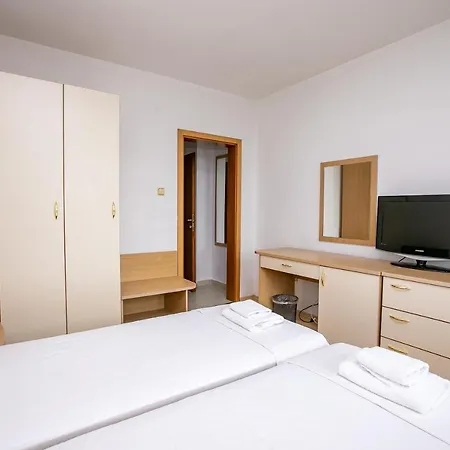 Astra Hotel